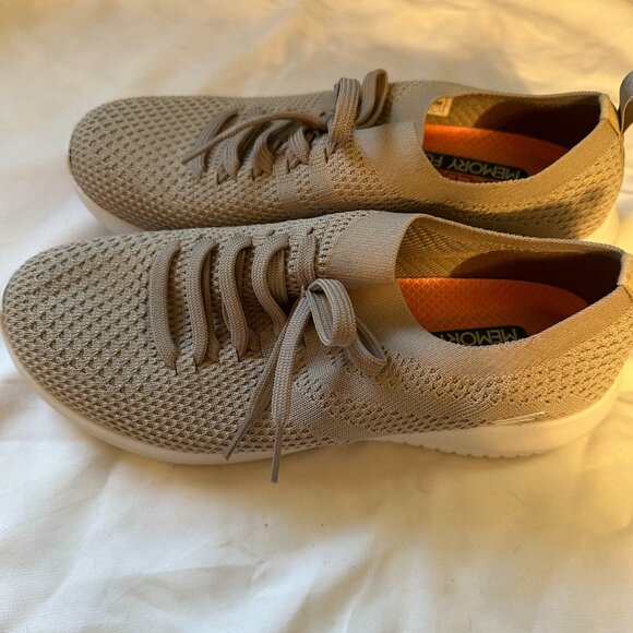 Skechers Women's Size 9 Ultra Flex Taupe Air Cooled Memory Foam Shoes 12539 - Picture 6 of 7